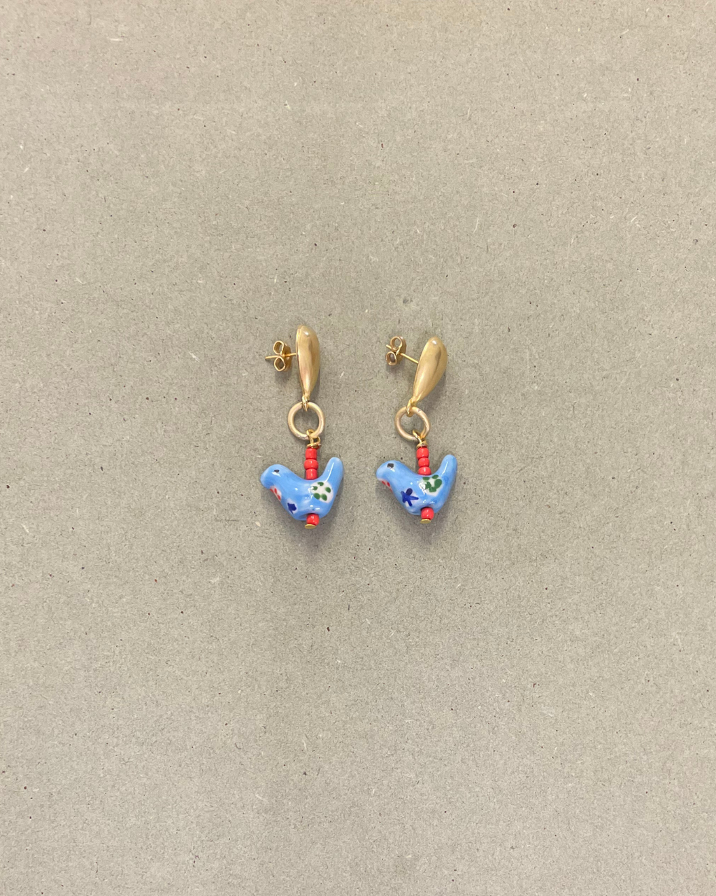 Brincos Passarinho de ceramica