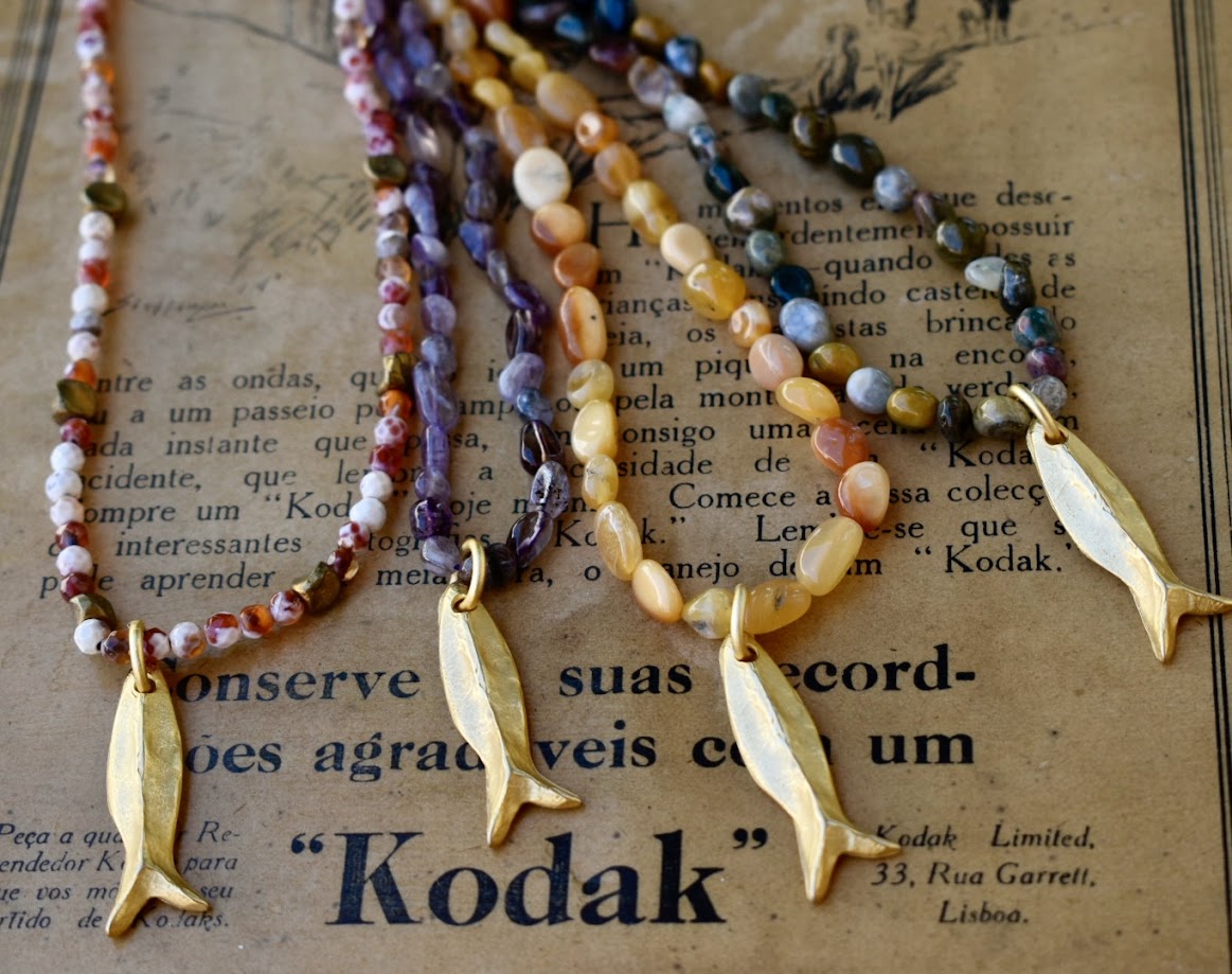 Colar Pedras & Peixinho do Mar