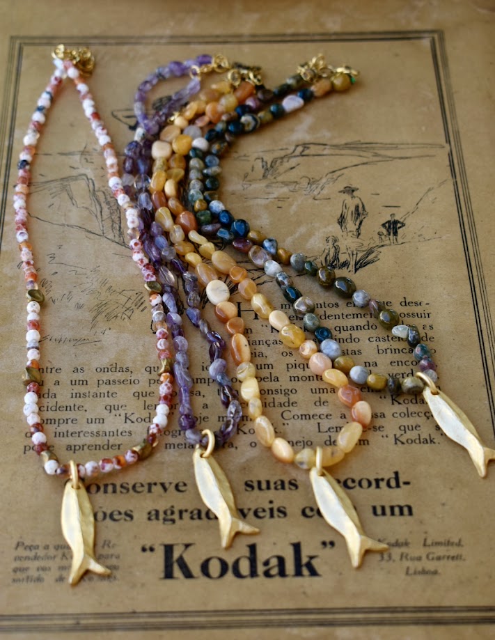 Colar Pedras & Peixinho do Mar