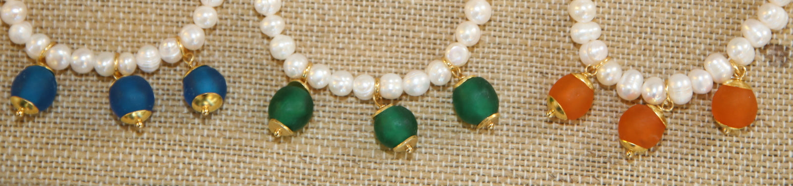 Colar de Perolas Carolina