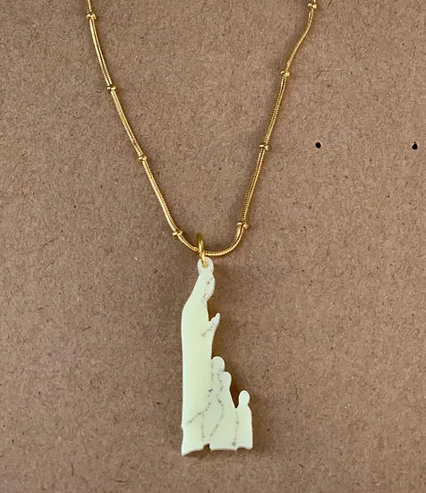 Colar Nossa Senhora de Fátima e os Pastorinhos