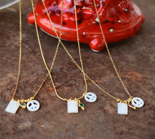 Colar Escapulário  Peace