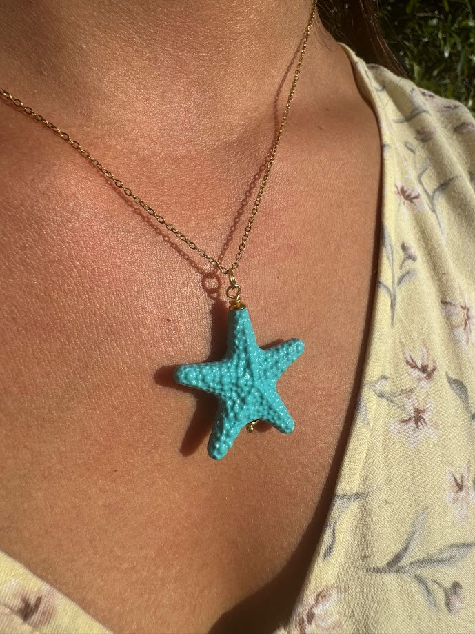 Colar Summer Star de aço com estrela de resina, estrela turquesa, usado ao pescoço